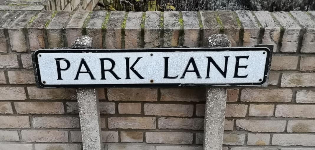 One bedroom self build dwelling at back of 15 Park Lane