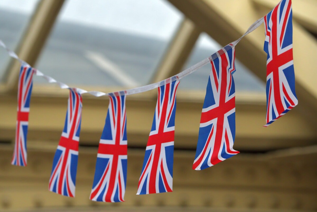 Start early to plan Coronation street parties, says Council